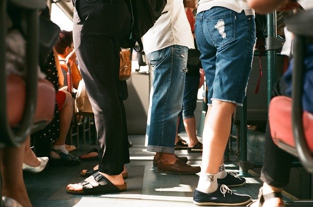 Szkoda transportowa – zasady odpowiedzialności przewoźnika